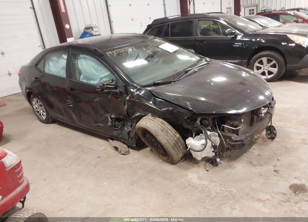 2019 TOYOTA COROLLA LE VIN: 5YFBURHE1KP897405