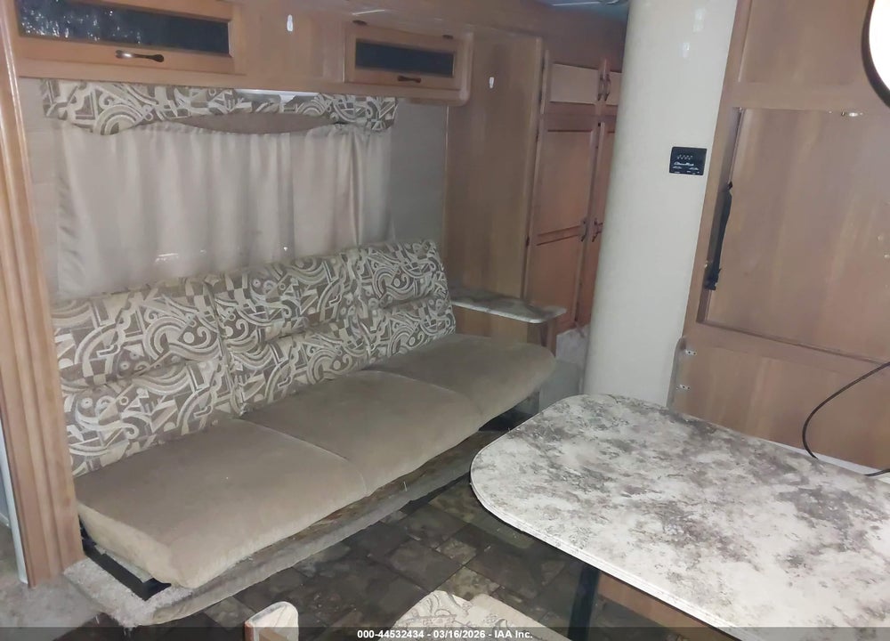 2014 FOREST RIVER COACHMEN CATALINA 253RKS TRAVEL TRAILER VIN: 5ZT2CAPB5EA017132
