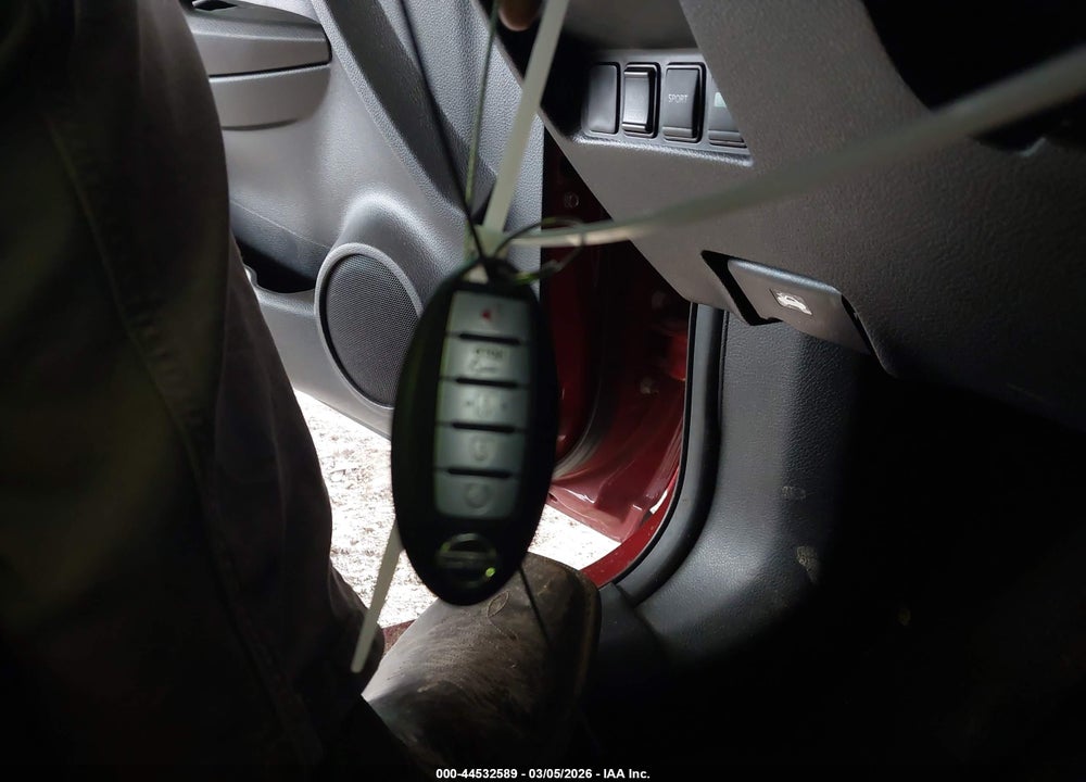 2018 NISSAN ROGUE SV VIN: 5N1AT2MV9JC852534