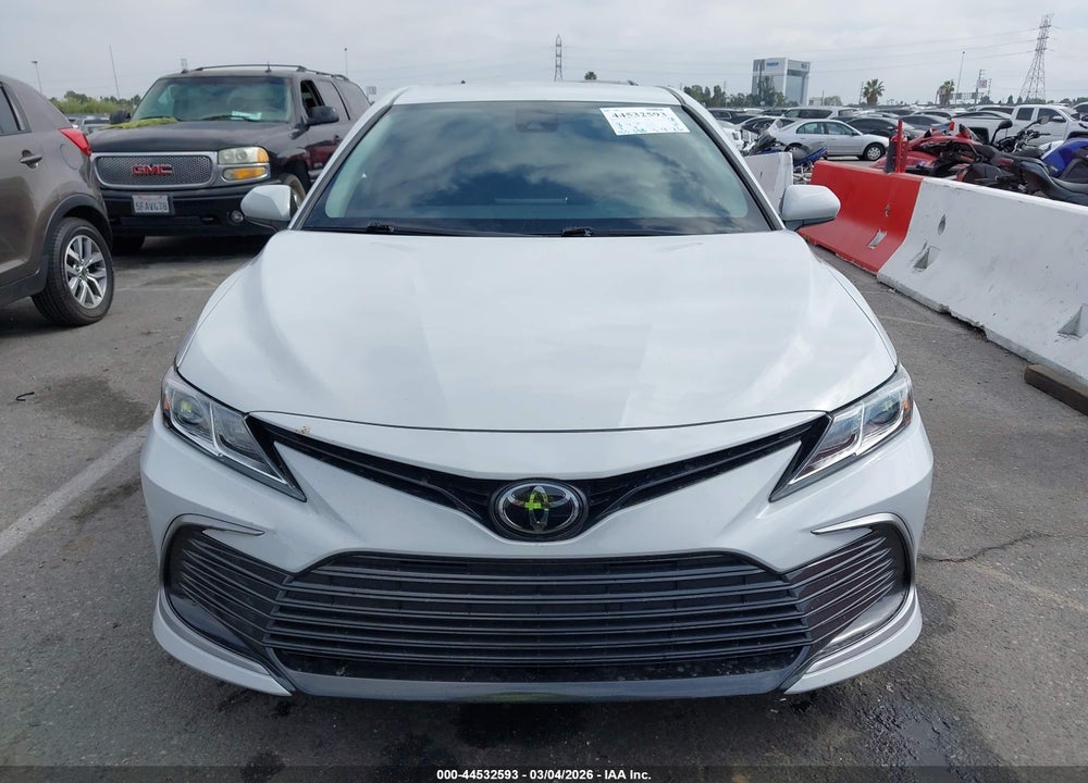2024 TOYOTA CAMRY LE VIN: 4T1C11AKXRU212423