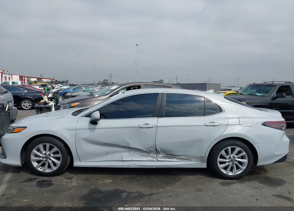 2024 TOYOTA CAMRY LE VIN: 4T1C11AKXRU212423
