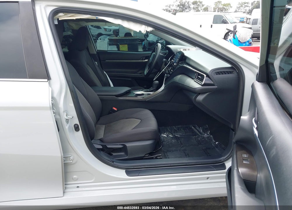 2024 TOYOTA CAMRY LE VIN: 4T1C11AKXRU212423