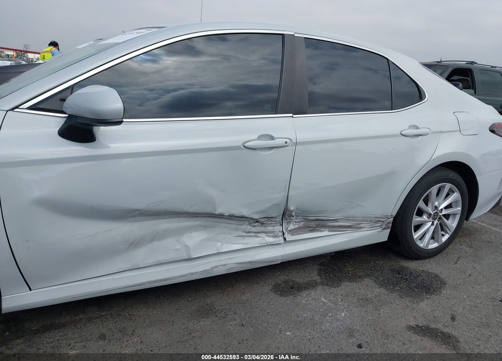 2024 TOYOTA CAMRY LE VIN: 4T1C11AKXRU212423