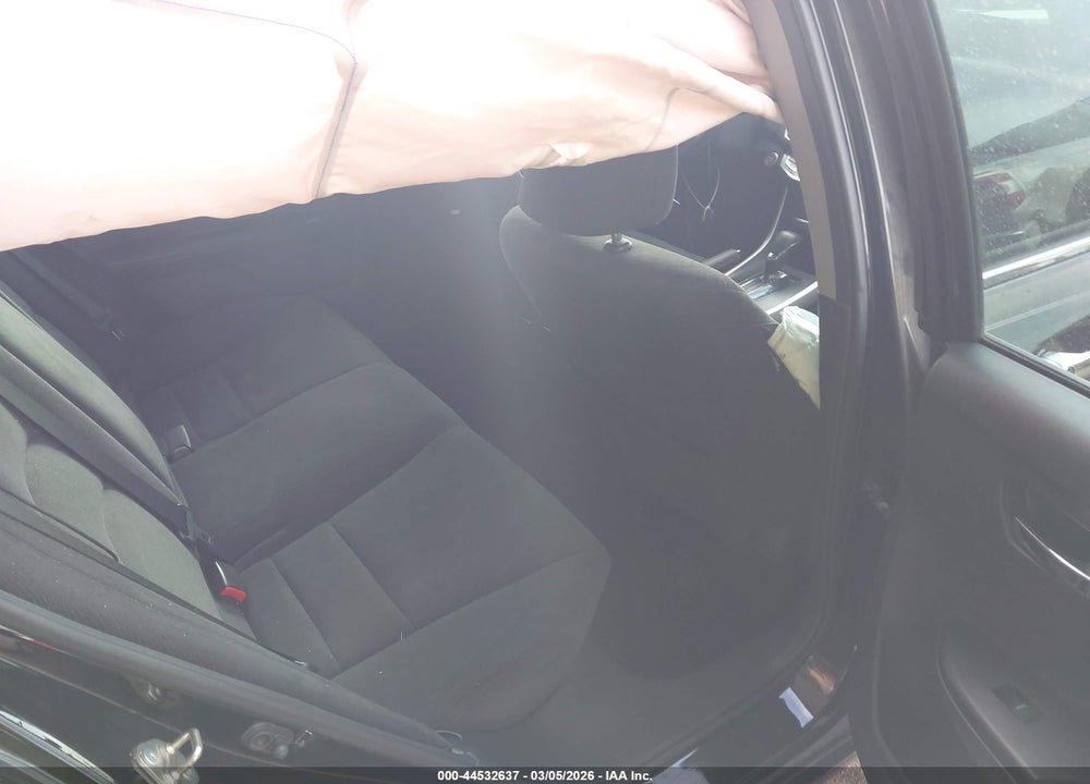 2015 HONDA ACCORD EX VIN: 1HGCR2F76FA070156