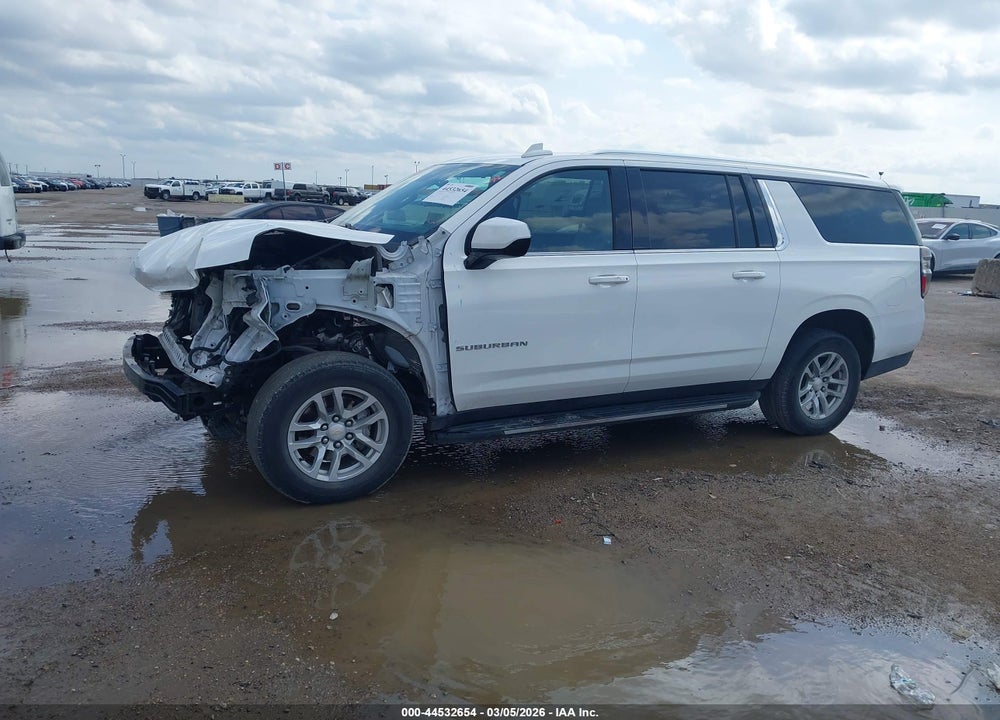 2023 CHEVROLET SUBURBAN 2WD LT VIN: 1GNSCCKD7PR204583