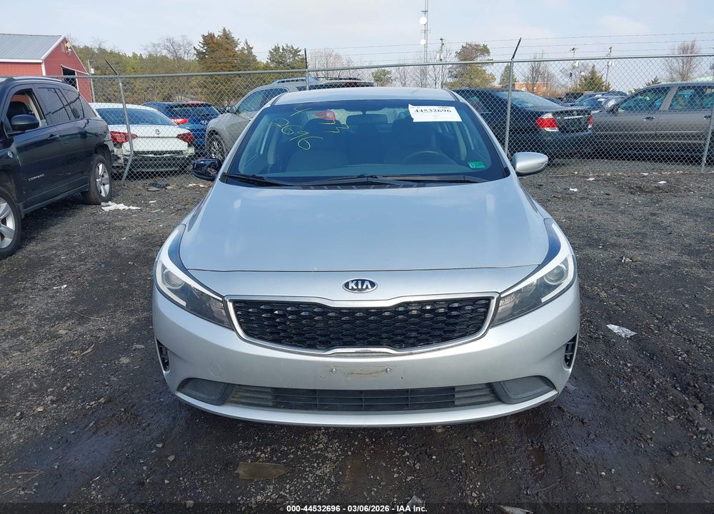 2018 KIA FORTE LX VIN: 3KPFK4A72JE178461