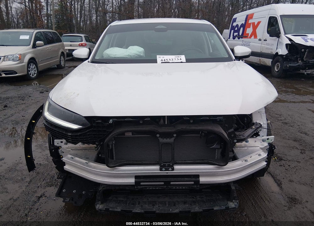 2025 HONDA HR-V AWD LX VIN: 3CZRZ2H34SM758487