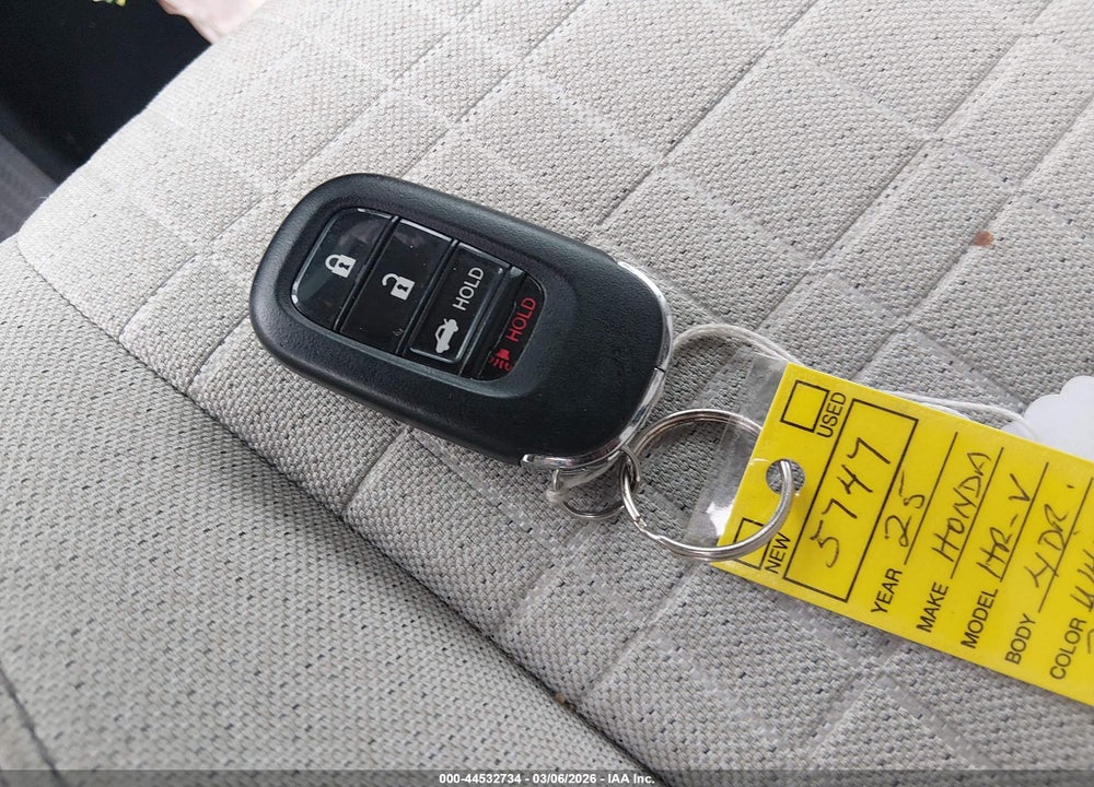 2025 HONDA HR-V AWD LX VIN: 3CZRZ2H34SM758487