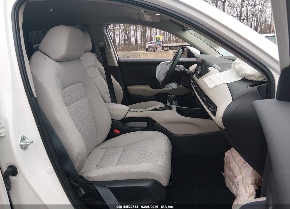 2025 HONDA HR-V AWD LX VIN: 3CZRZ2H34SM758487