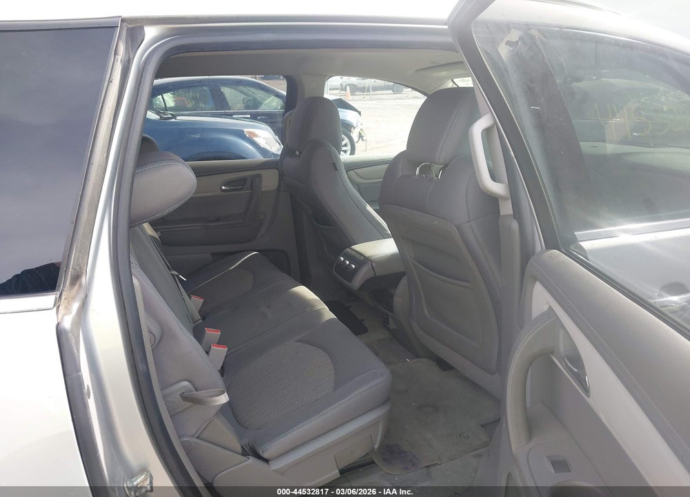 2015 CHEVROLET TRAVERSE 1LT VIN: 1GNKRGKD9FJ267574