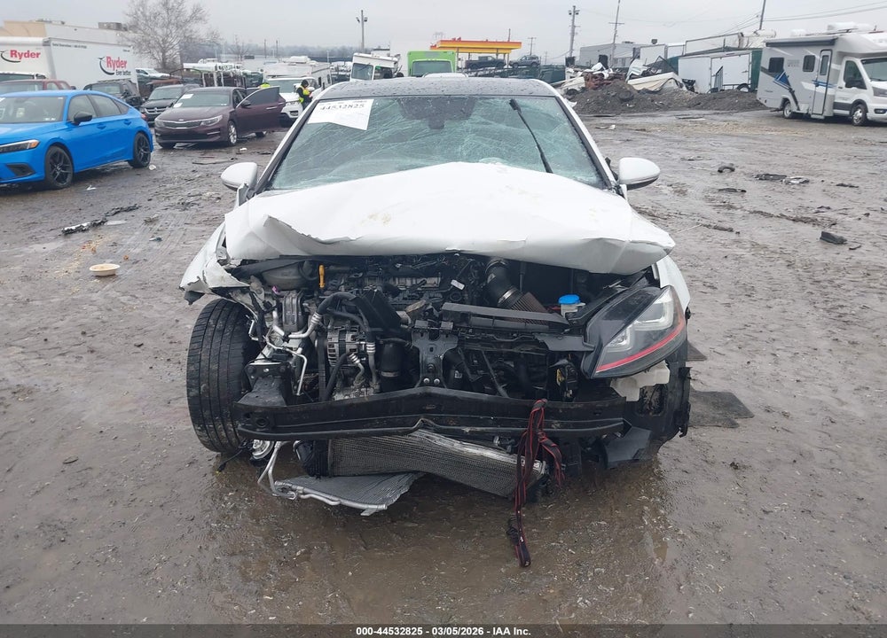 2017 VOLKSWAGEN GOLF GTI SE 4-DOOR VIN: 3VW547AU4HM006720