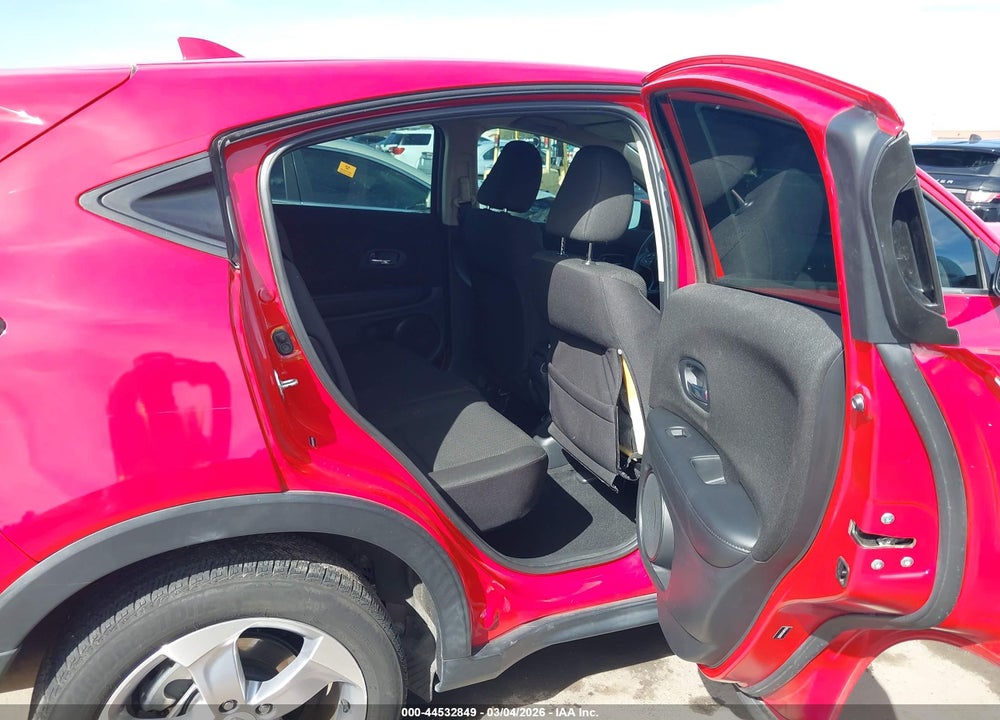 2018 HONDA HR-V LX VIN: 3CZRU5H30JM702500