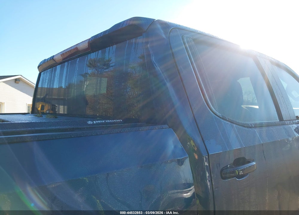 2021 CHEVROLET SILVERADO 1500 4WD  SHORT BED LT TRAIL BOSS VIN: 1GCPYFED2MZ392745