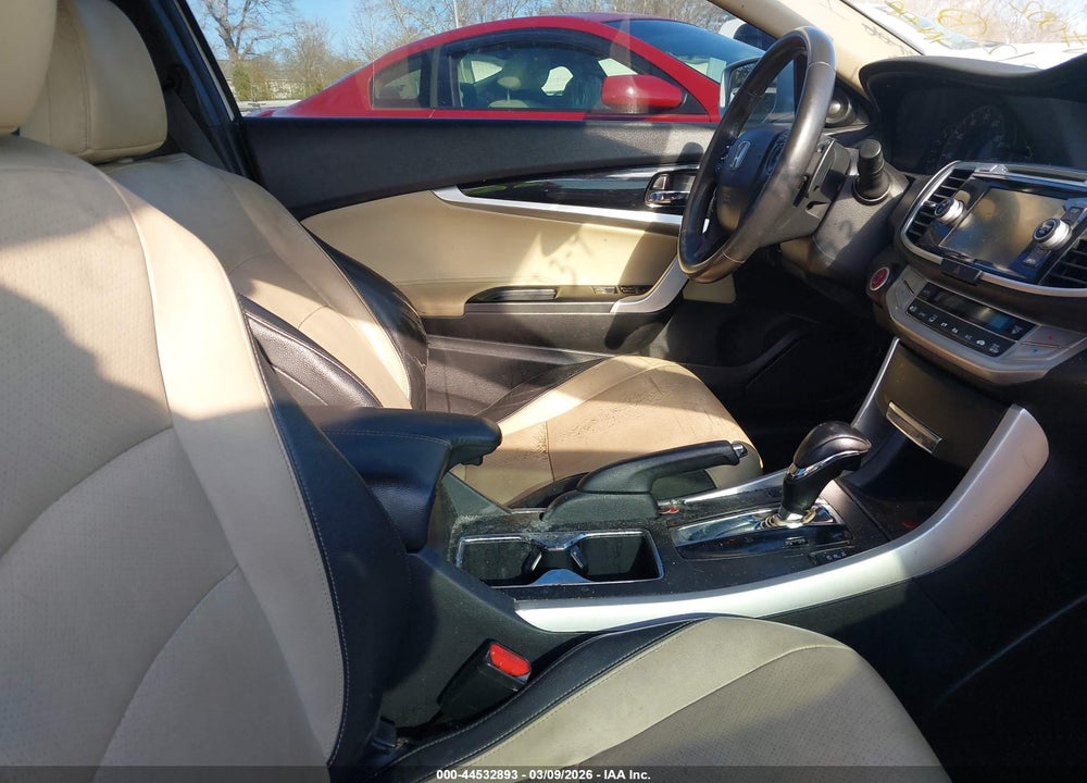 2014 HONDA ACCORD VIN: 1HGCT1B87EA002909