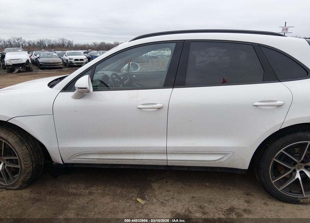 2024 PORSCHE MACAN T VIN: WP1AA2A56RLB06728