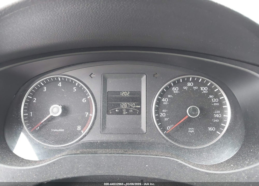 2013 VOLKSWAGEN JETTA 2.5L SE VIN: 3VWDP7AJ9DM403603