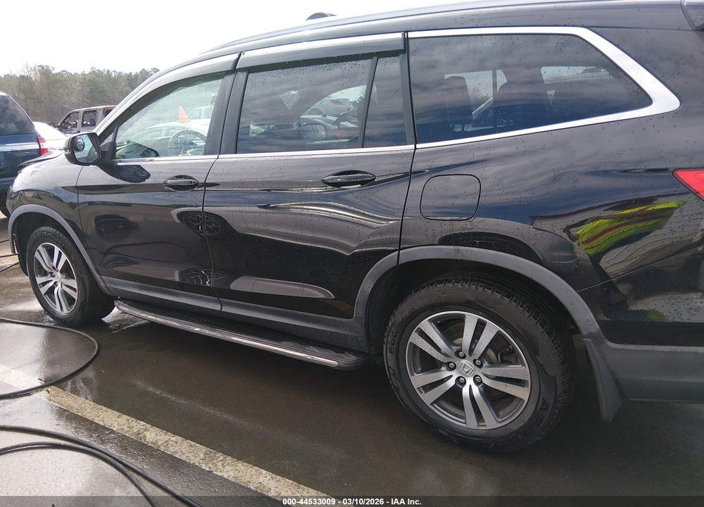 2017 HONDA PILOT EX-L VIN: 5FNYF6H50HB017530
