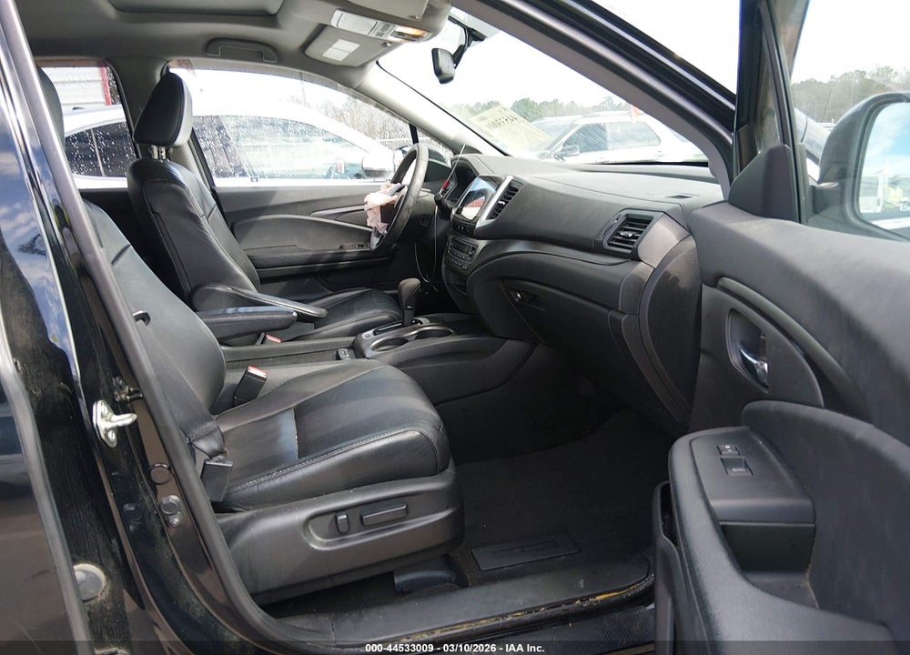 2017 HONDA PILOT EX-L VIN: 5FNYF6H50HB017530