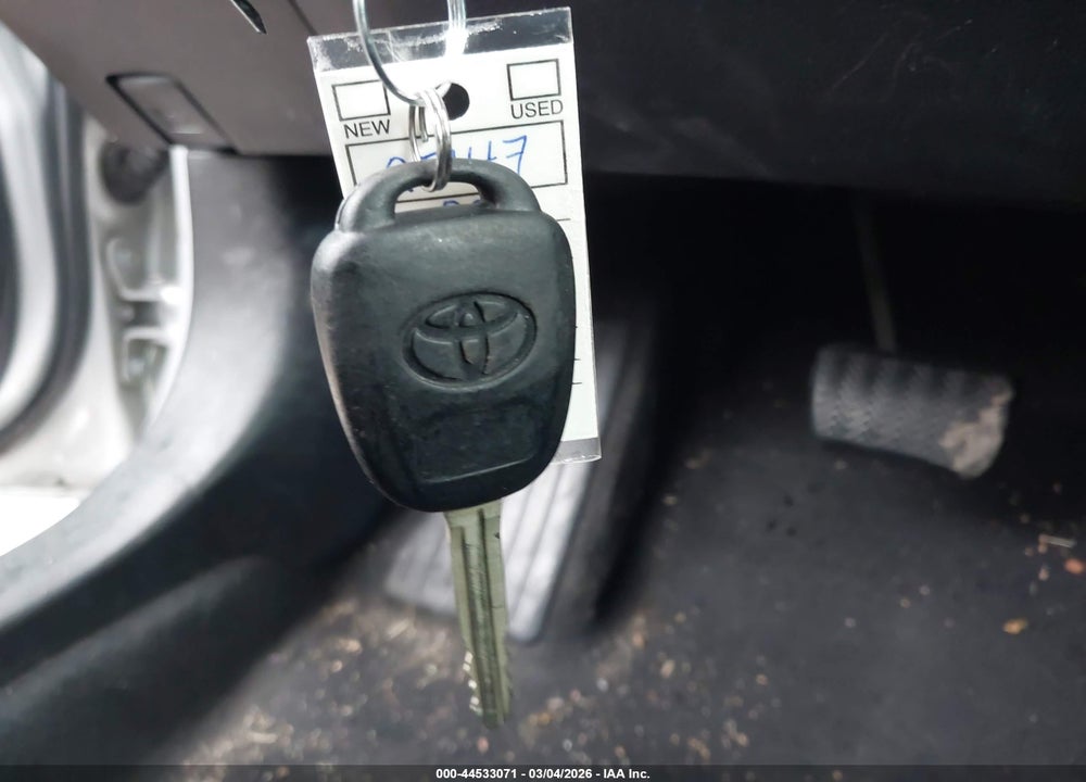 2014 TOYOTA COROLLA LE VIN: 2T1BURHE0EC116376