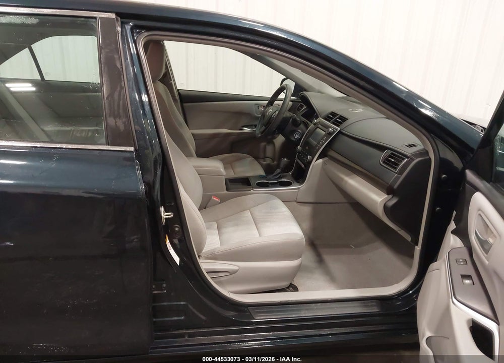 2016 TOYOTA CAMRY LE VIN: 4T4BF1FK8GR521798
