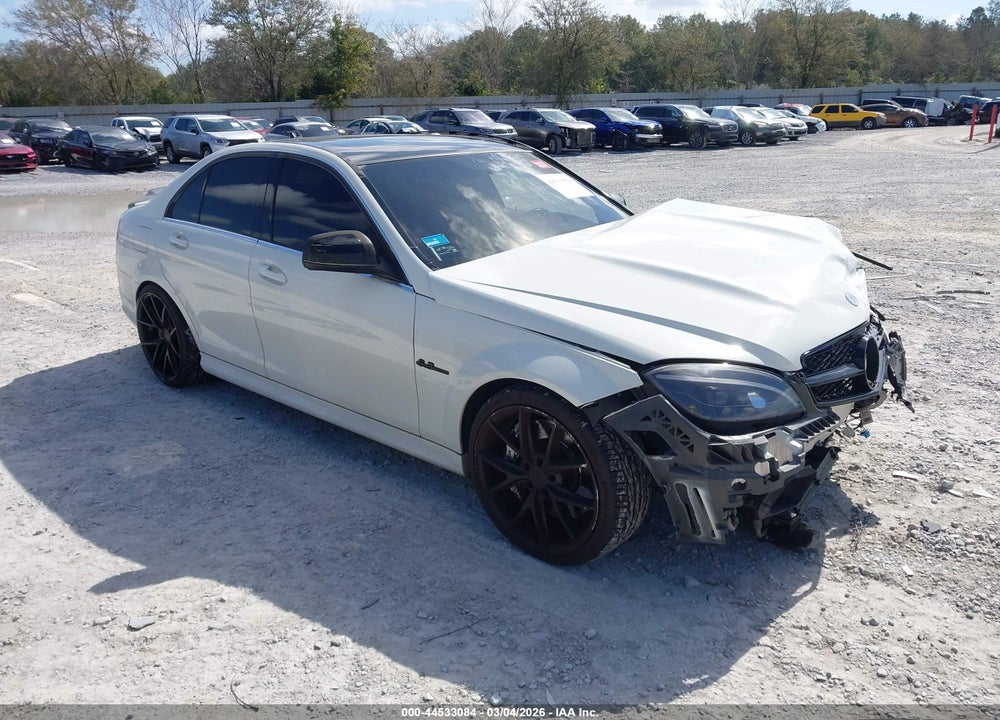 2009 MERCEDES-BENZ C 63 AMG VIN: WDDGF77X79F220017