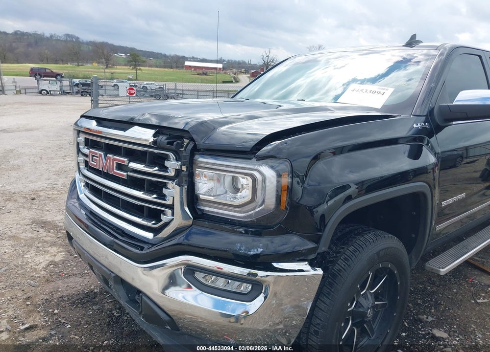2017 GMC SIERRA 1500 SLT VIN: 3GTU2NEC9HG461555