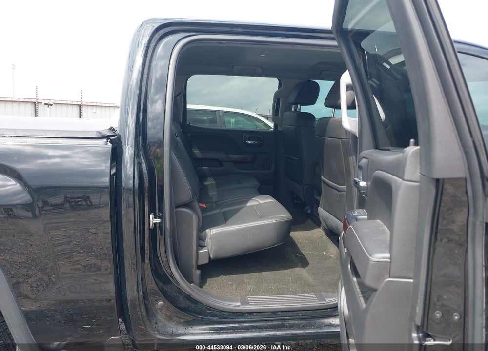 2017 GMC SIERRA 1500 SLT VIN: 3GTU2NEC9HG461555
