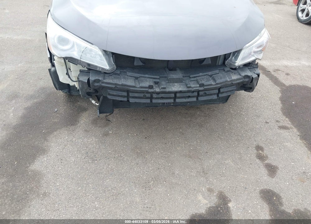 2015 TOYOTA CAMRY SE VIN: 4T1BF1FK4FU028225