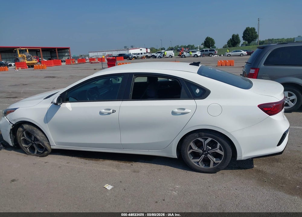 2021 KIA FORTE LXS VIN: 3KPF24AD0ME276057