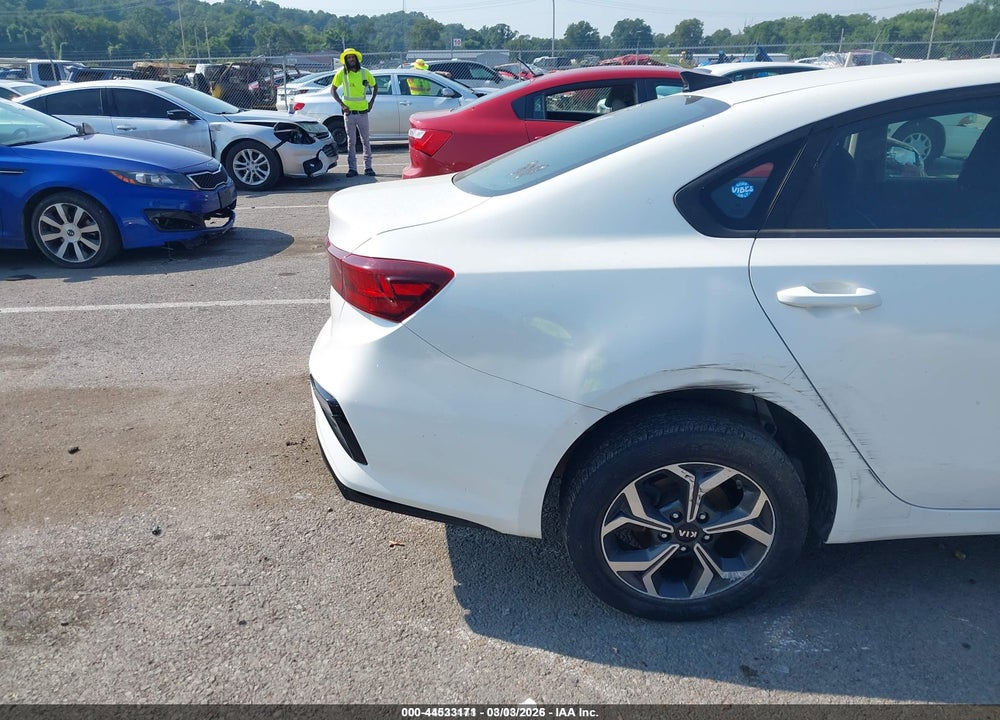 2021 KIA FORTE LXS VIN: 3KPF24AD0ME276057