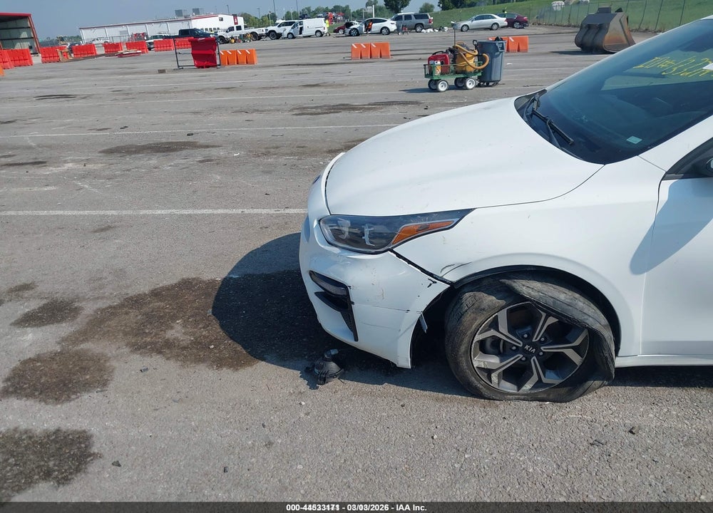 2021 KIA FORTE LXS VIN: 3KPF24AD0ME276057