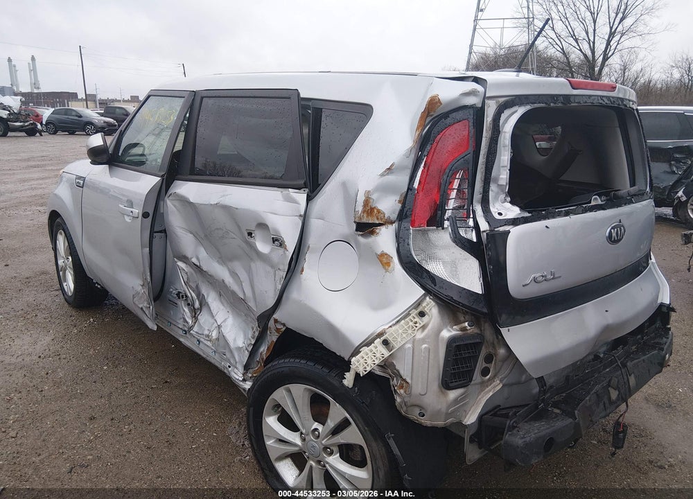 2015 KIA SOUL + VIN: KNDJP3A52F7816669