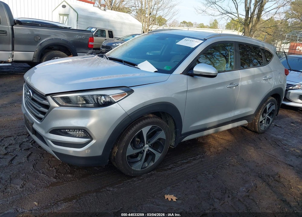 2017 HYUNDAI TUCSON SPORT VIN: KM8J33A20HU513598