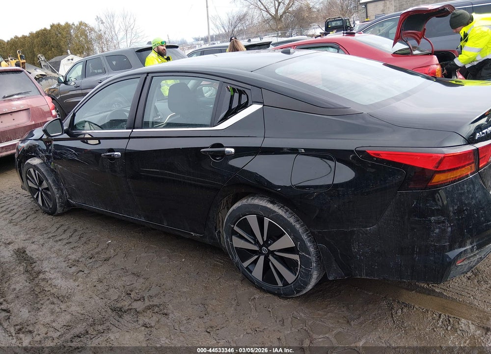 2022 NISSAN ALTIMA SV FWD VIN: 1N4BL4DV5NN303692
