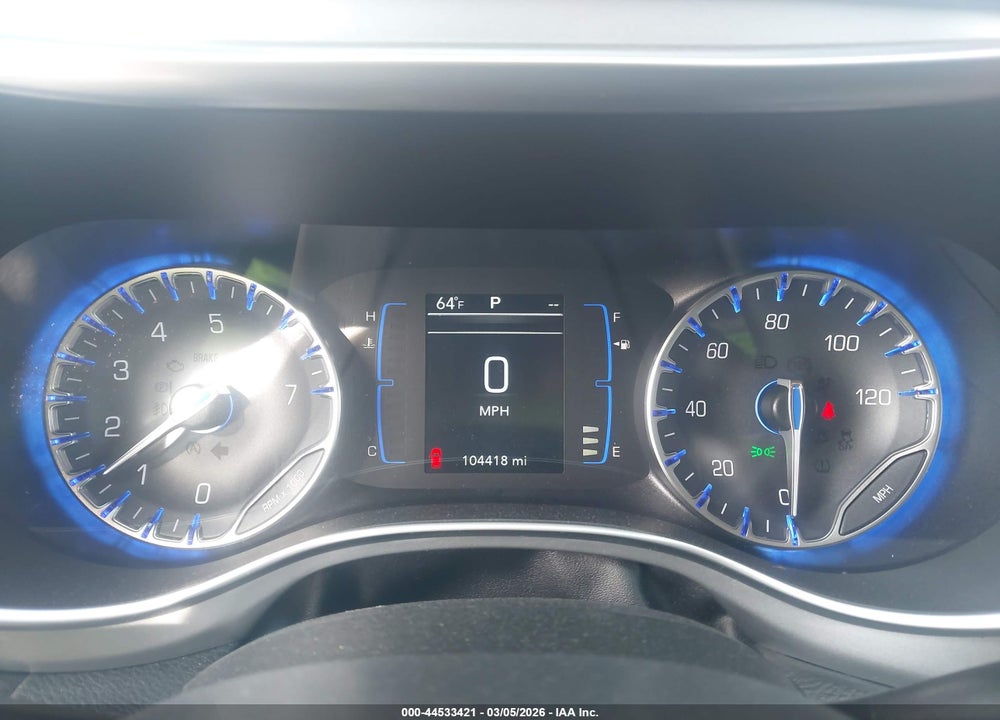 2018 CHRYSLER PACIFICA TOURING L VIN: 2C4RC1BG1JR175248