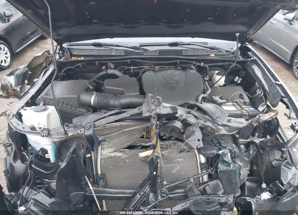 2016 TOYOTA TACOMA SR V6 VIN: 3TMCZ5AN3GM010975