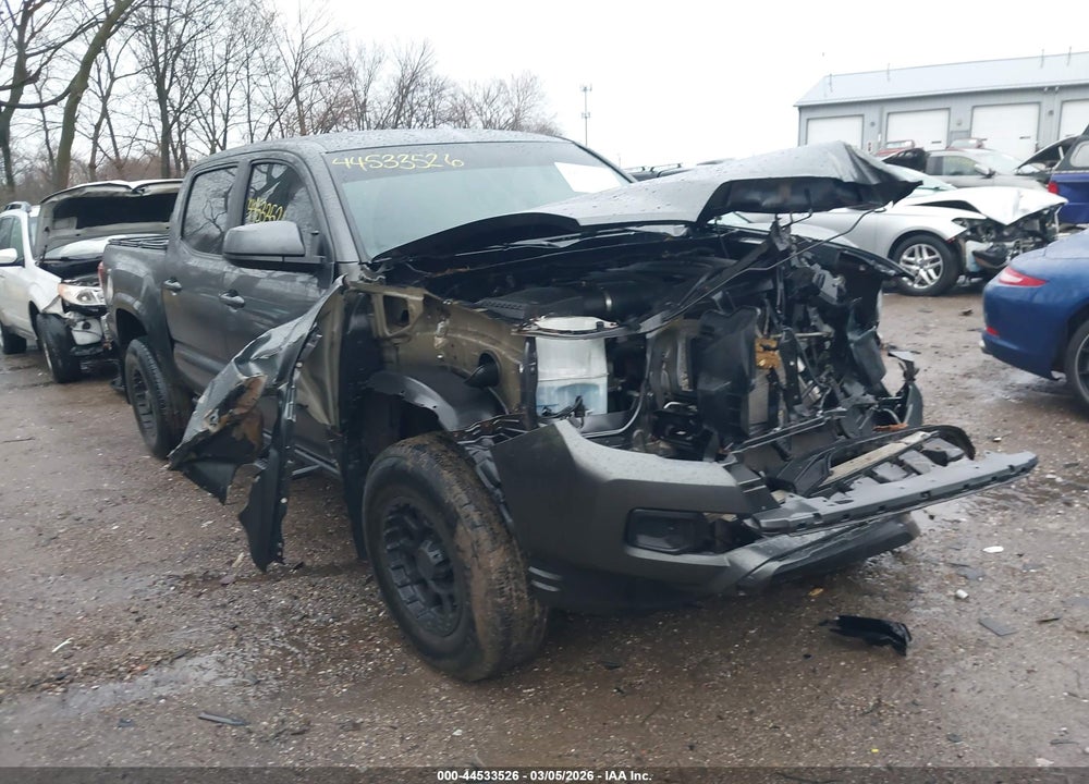 2016 TOYOTA TACOMA SR V6 VIN: 3TMCZ5AN3GM010975