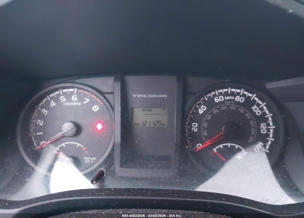 2016 TOYOTA TACOMA SR V6 VIN: 3TMCZ5AN3GM010975
