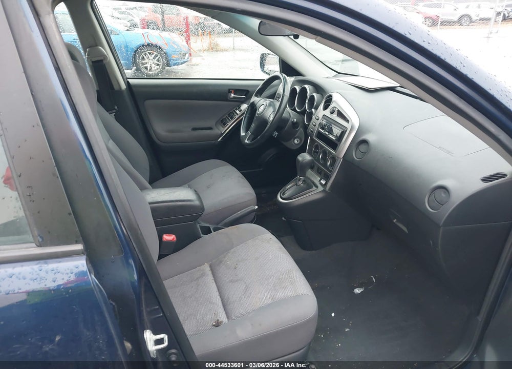 2005 TOYOTA MATRIX XR VIN: 2T1KR32E75C413913