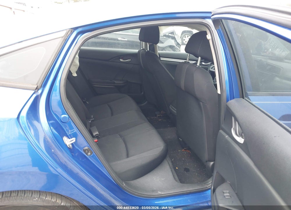 2018 HONDA CIVIC LX VIN: 2HGFC2F5XJH514291