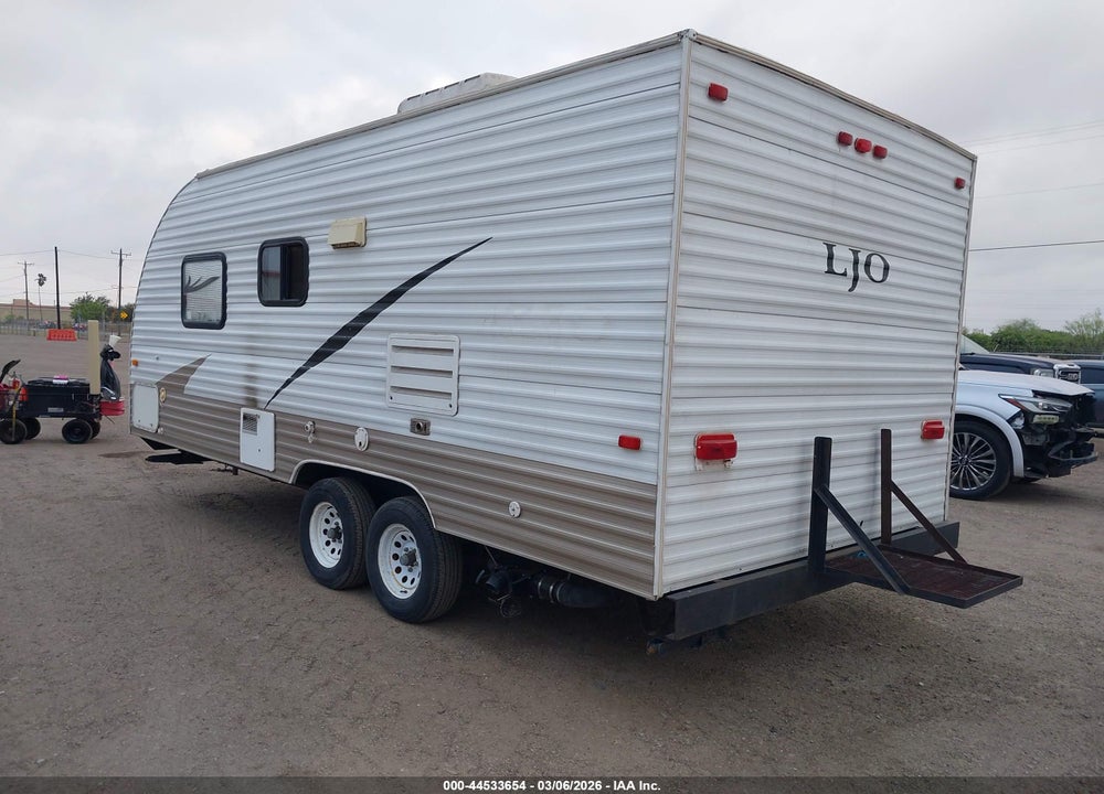 2010 LAYTON JOEY VIN: 1SE200H26AC000883