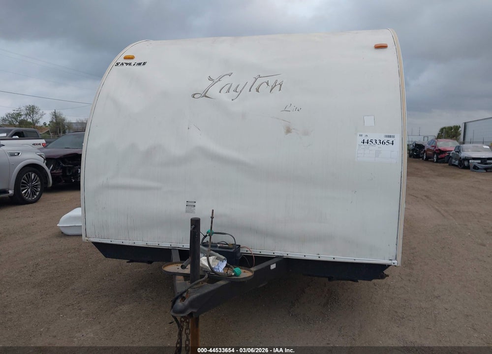 2010 LAYTON JOEY VIN: 1SE200H26AC000883