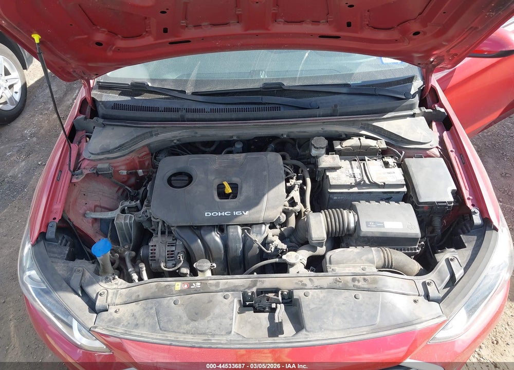 2018 HYUNDAI ELANTRA SE VIN: 5NPD74LF9JH300211