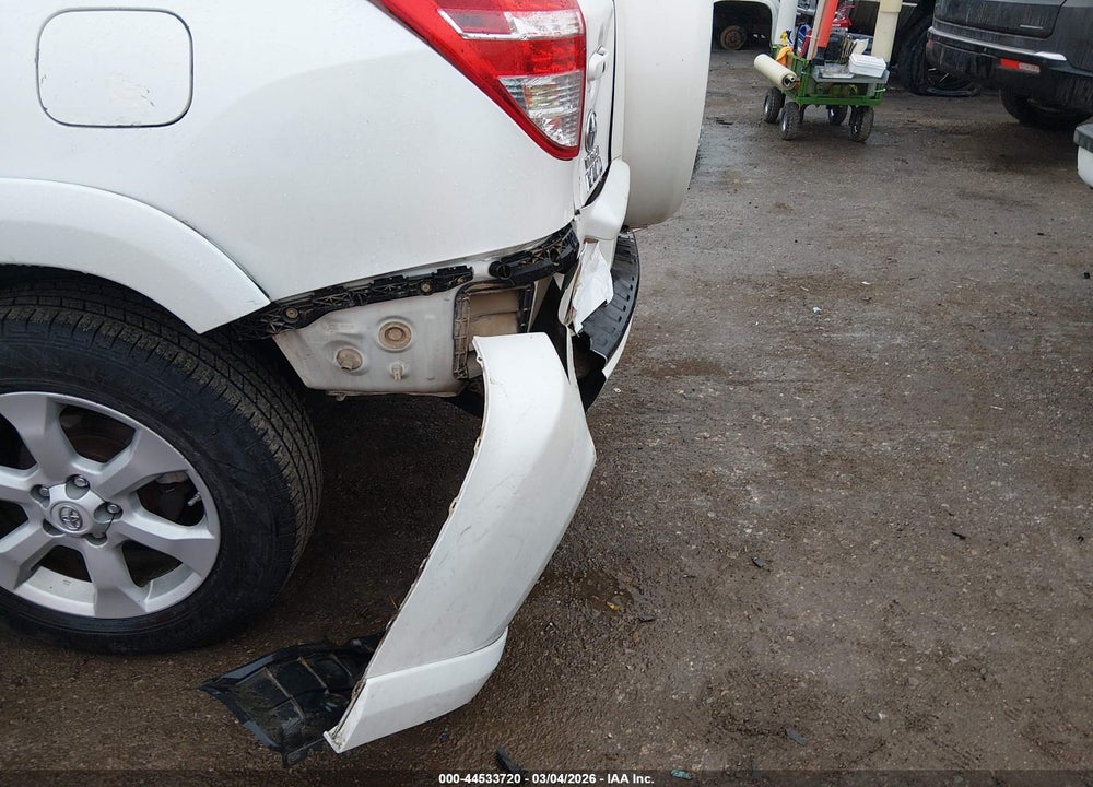 2011 TOYOTA RAV4 LIMITED VIN: 2T3YF4DV1BW100850