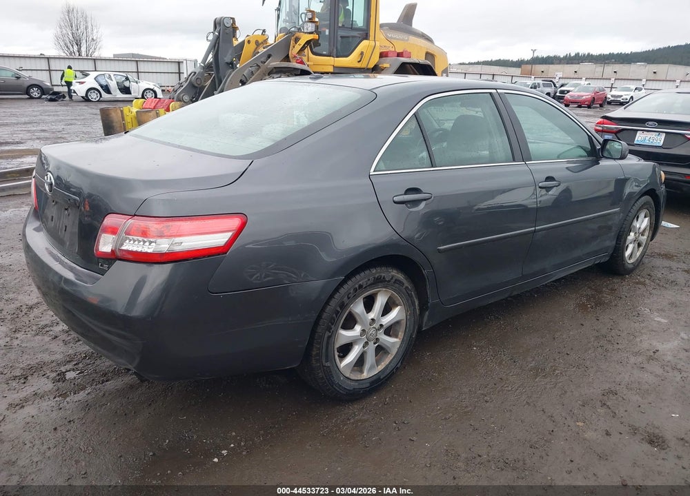 2011 TOYOTA CAMRY LE VIN: 4T1BF3EK3BU634042