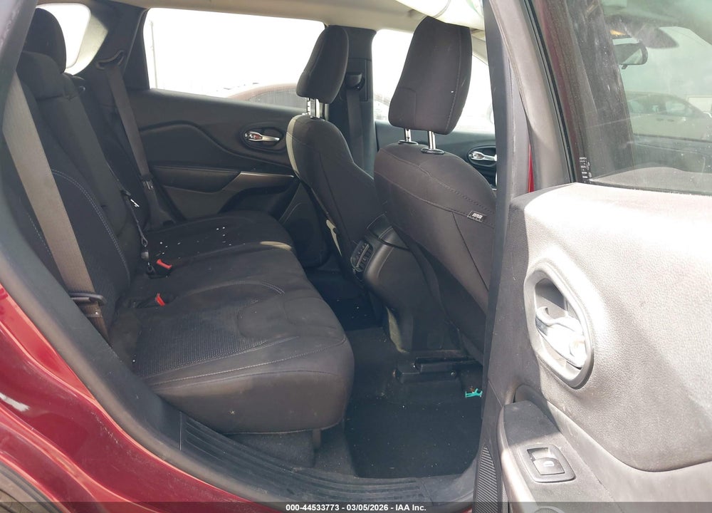 2020 JEEP CHEROKEE LATITUDE FWD VIN: 1C4PJLCB2LD503794
