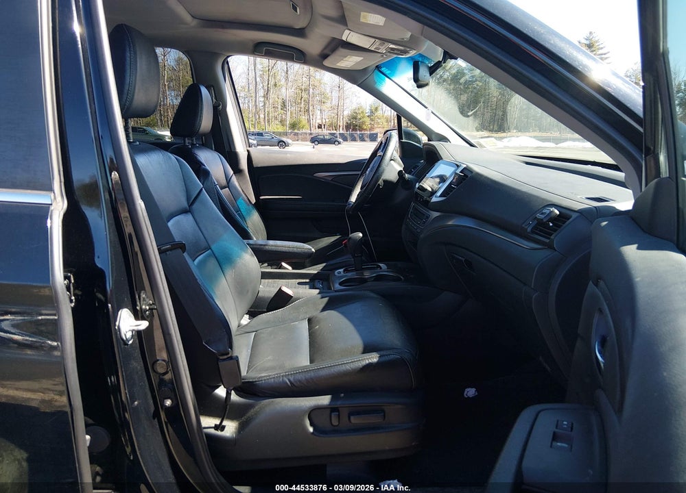 2017 HONDA PILOT EX-L VIN: 5FNYF6H59HB038439