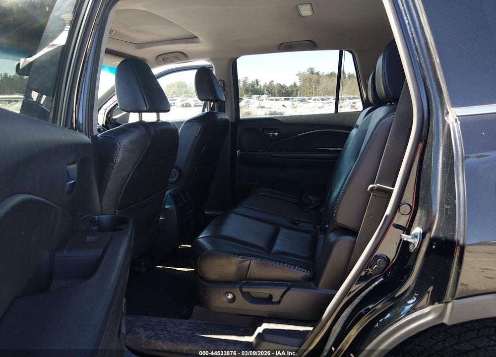 2017 HONDA PILOT EX-L VIN: 5FNYF6H59HB038439