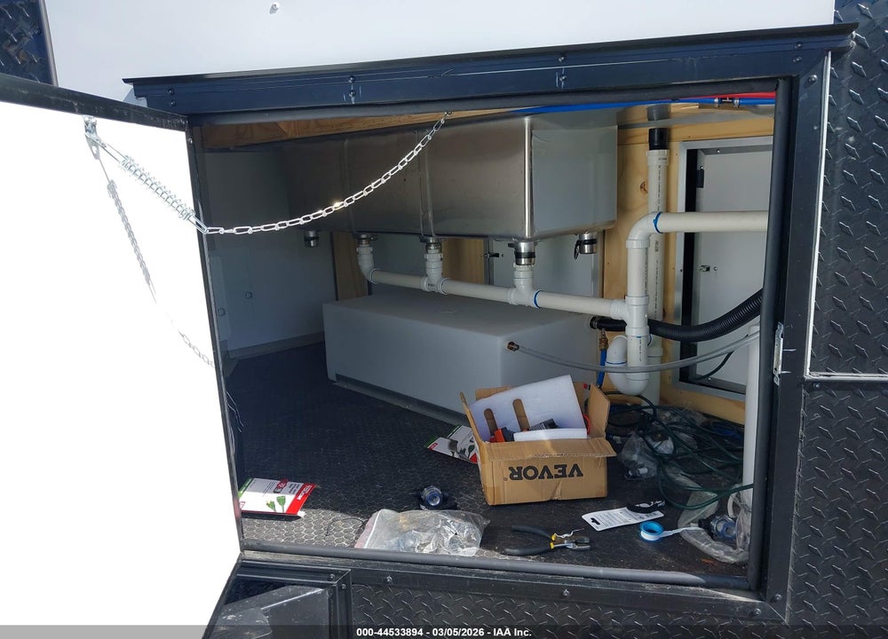 2025 TRAILER FREEDOM 16' FOOD VIN: 5WKBE1625S1084963