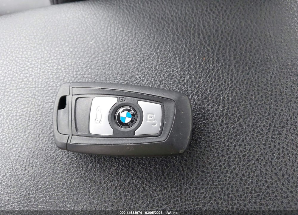2015 BMW 320I XDRIVE VIN: WBA3C3G55FNS75671
